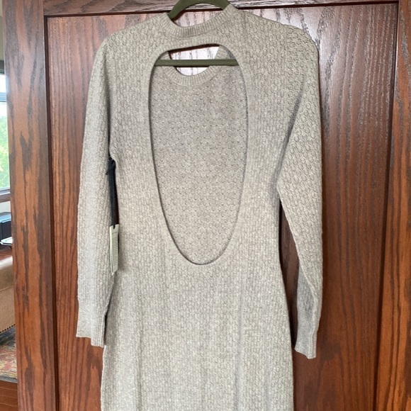 Le Kasha Open back pointelle-knit %100 organic cashmere dress. Size Large NWT - Picture 10 of 11